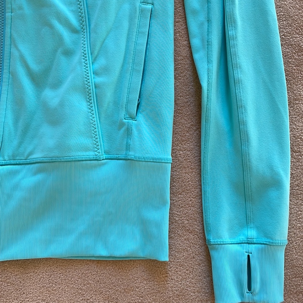 Lululemon In Stride jacket - Picture 3 of 5